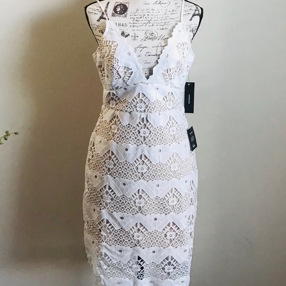 - Lulu’s Crochet Lace Dress - Picture 5 of 8